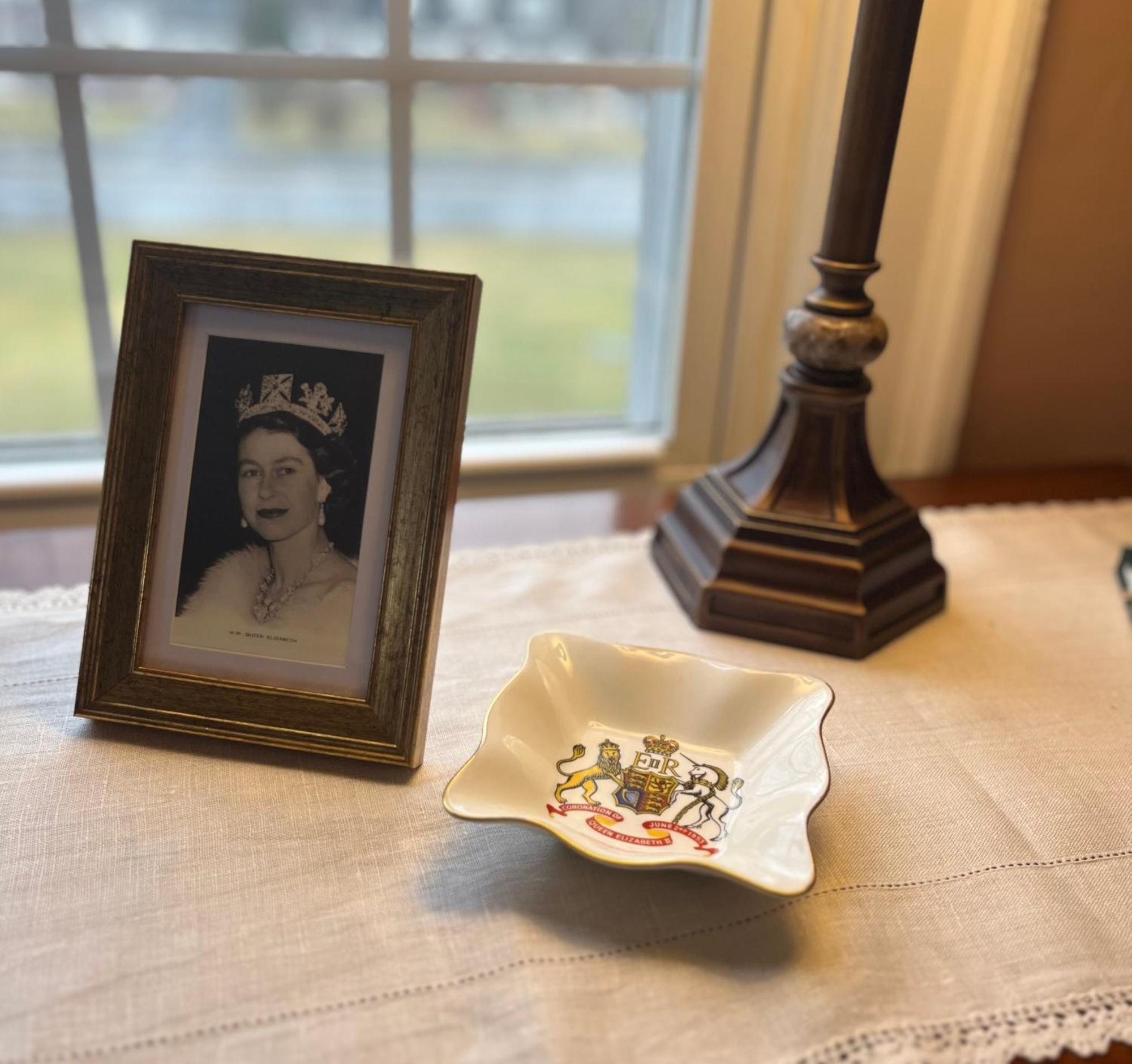 Antique1242 British Bed & Breakfast 恩菲尔德 外观 照片