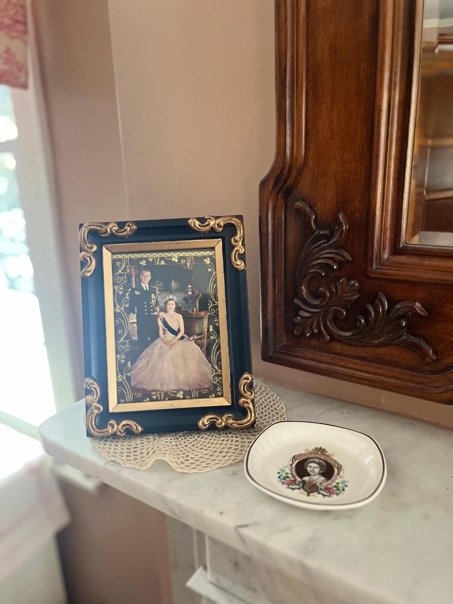Antique1242 British Bed & Breakfast 恩菲尔德 外观 照片