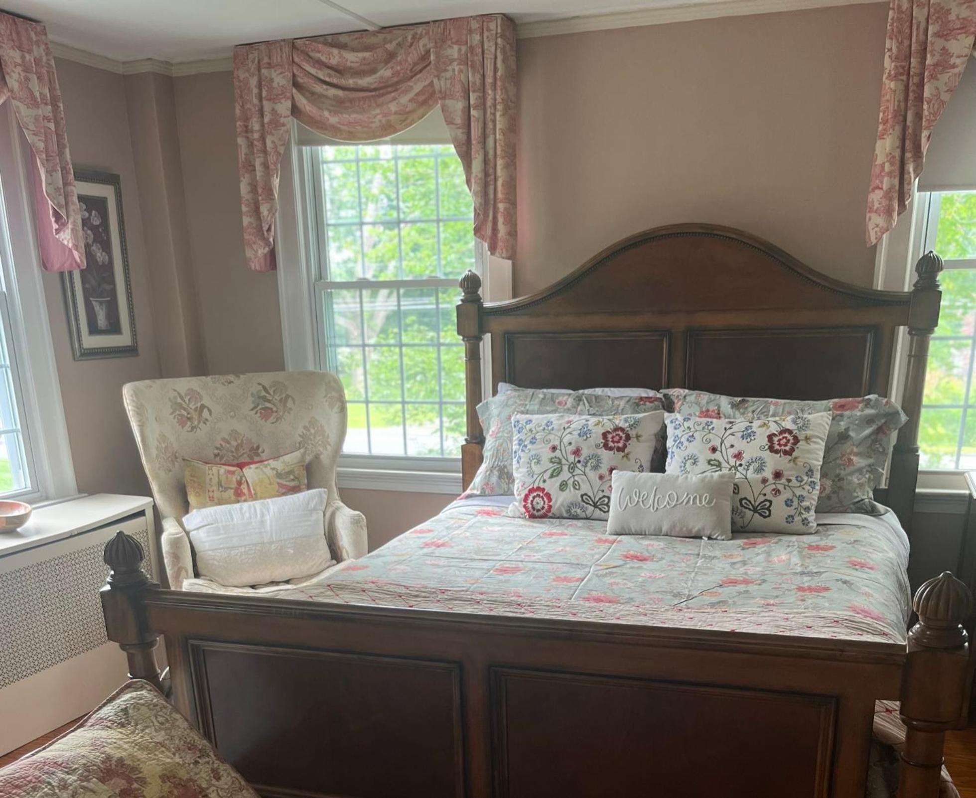 Antique1242 British Bed & Breakfast 恩菲尔德 外观 照片